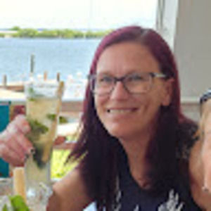 Meet your Posher, Angela